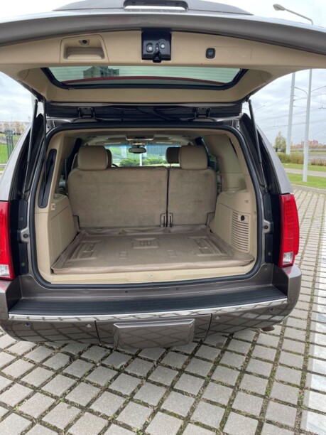 Cadillac Escalade III, 7 мест, 2010 г.