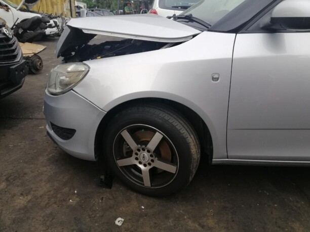 Патрубок (трубопровод, шланг) для Skoda Fabia 5J 2007 - 2010