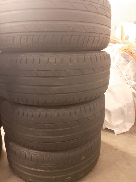 Легковые шины Bridgestone potenza T001.. 225/45 R17 4 шт.