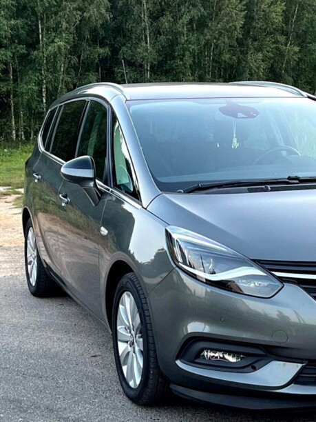 Opel Zafira C · Рестайлинг, 2018 г.