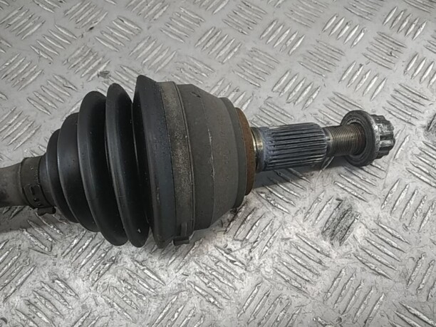 Полуось для Audi A6 C4 1994 - 1997