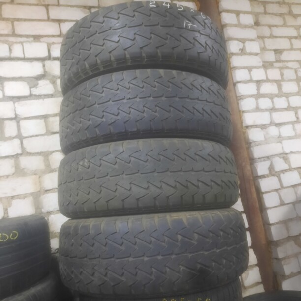Легковые шины GoodYear wrangler at/r 245/65 R17 4 шт.