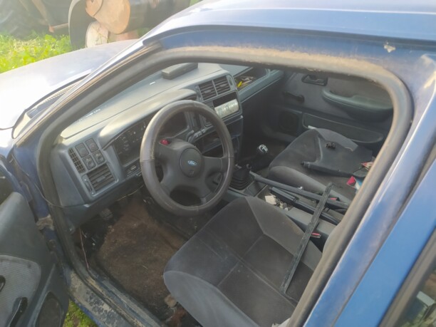 Весь автомобиль на запчасти для Ford Sierra I · Рестайлинг 1987-1993