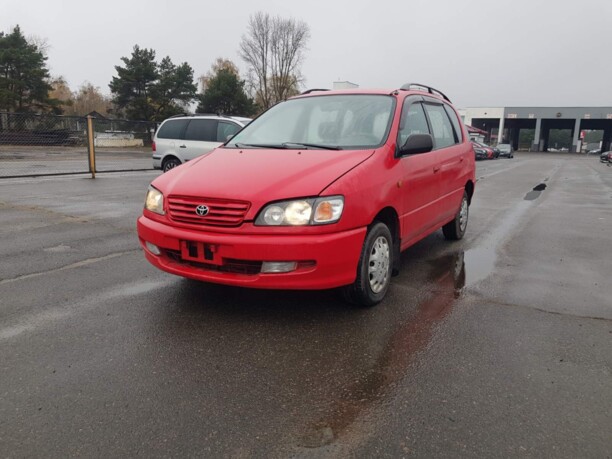 Toyota Picnic I, 1999 г.