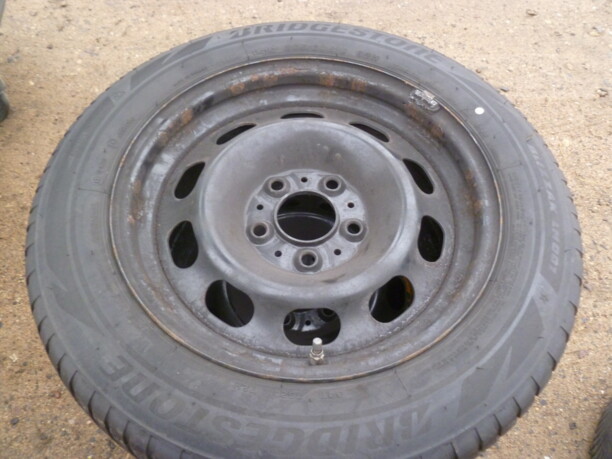 Легковые шины Bridgestone Blizzak LM001 205/60 R16 4 шт.