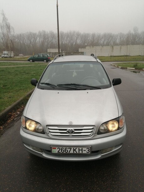 Toyota Picnic I, 7 мест, 2000 г.