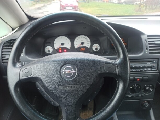 Opel Zafira A, 7 мест, 2001 г.