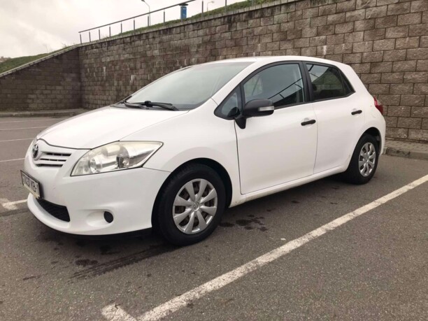 Toyota Auris I (E150) · Рестайлинг, 2010 г.