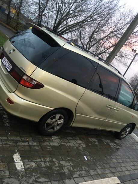 Toyota Previa II (XR30, XR40), 7 мест, 2002 г.
