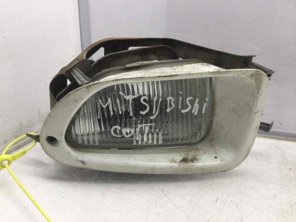 Противотуманная фара в сборе для Mitsubishi Colt V 1995-2003