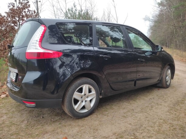 Renault Grand Scenic III · 2-й рестайлинг, 7 мест, 2014 г.