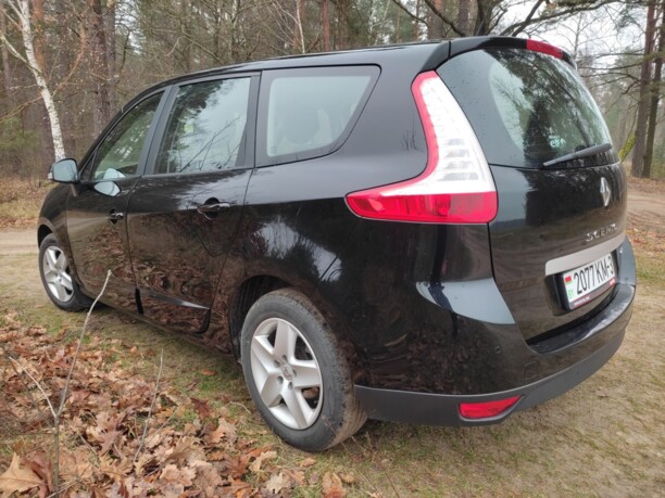 Renault Grand Scenic III · 2-й рестайлинг, 7 мест, 2014 г.