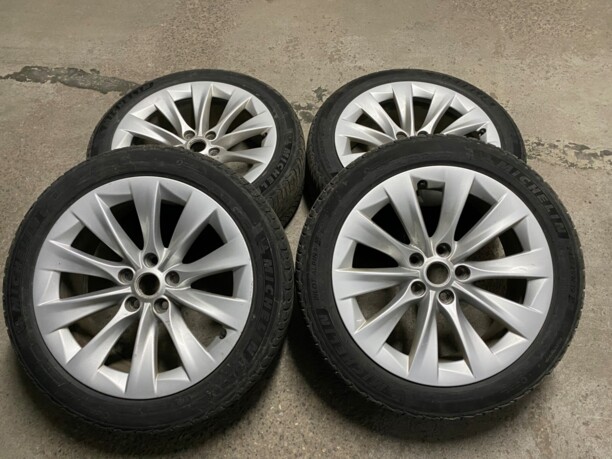 Tesla Model S Original 9.5x19 5x120 4 шт.