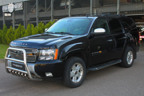 Chevrolet Tahoe GMT900, 7 мест, 2008 г.