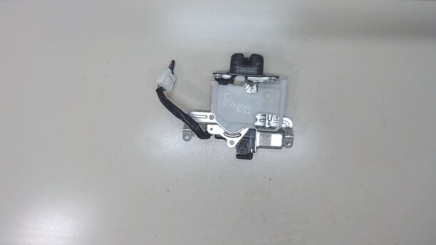 Замок крышки багажника для Honda Accord VII 2002 - 2006