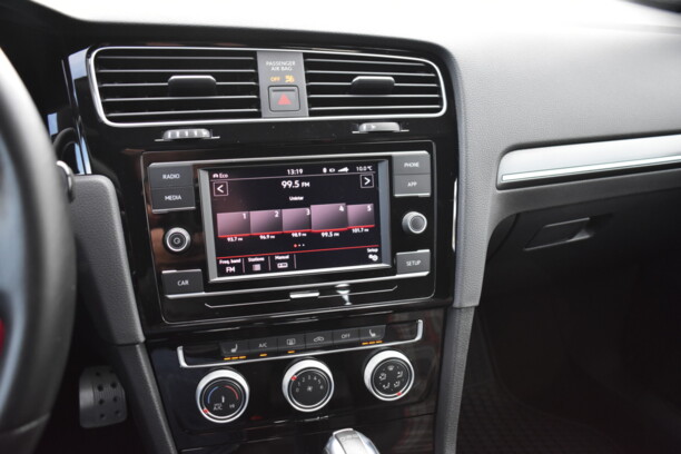 Volkswagen Golf GTI VII · Рестайлинг, 2019 г.