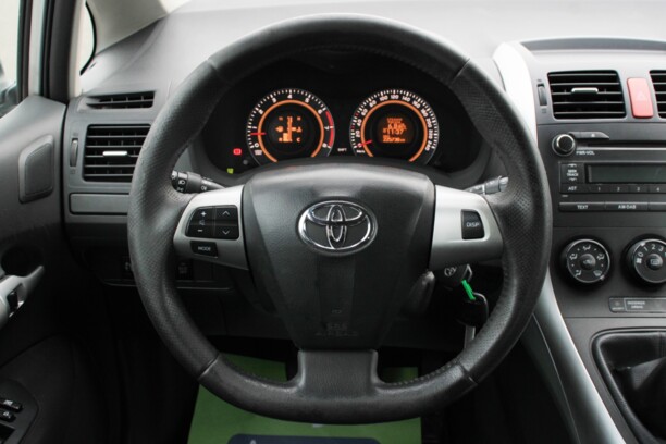 Toyota Auris I (E150) · Рестайлинг, 2010 г.