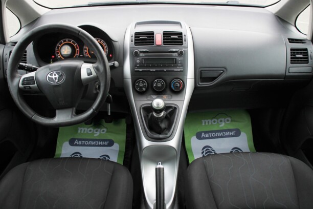 Toyota Auris I (E150) · Рестайлинг, 2010 г.