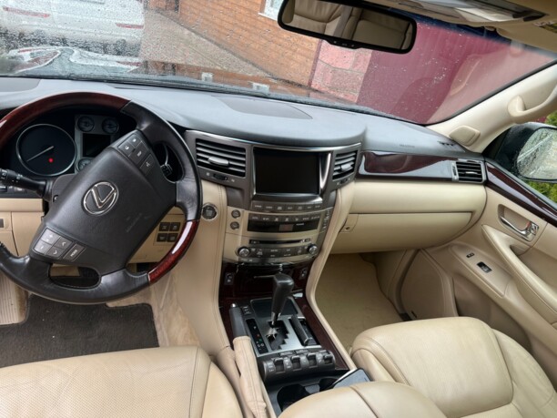 Lexus LX III, 7 мест, 2010 г.