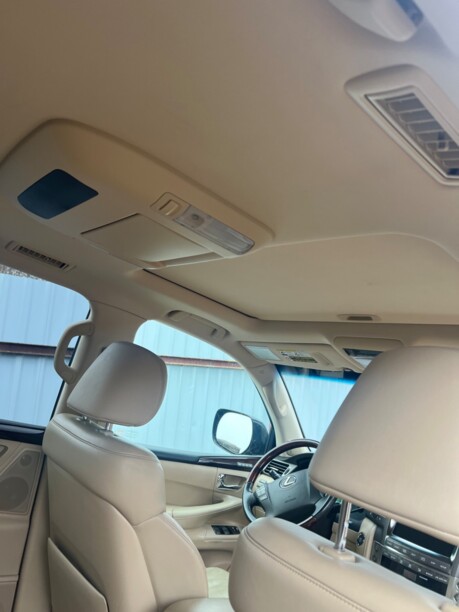 Lexus LX III, 7 мест, 2010 г.