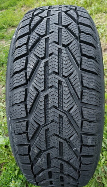 Легковые шины Tigar Winter 215/55 R18 4 шт.