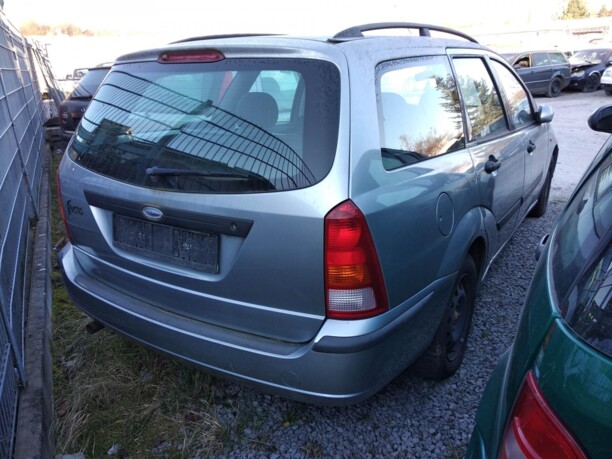 Весь автомобиль на запчасти для Ford Focus I · Рестайлинг 2001 - 2004