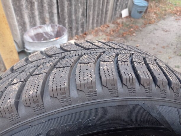 Легковые шины Laufenn 215/60 R16 4 шт.