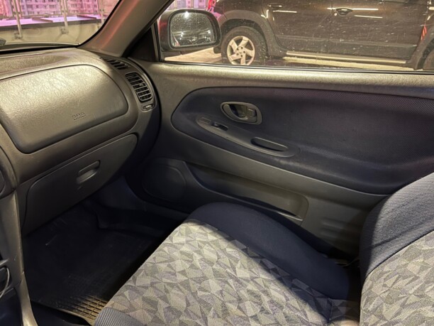 Mitsubishi Colt V, 1996 г.