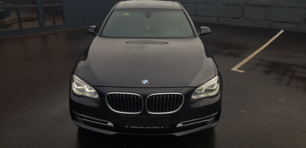 BMW 7 серия F02 (Long) · Рестайлинг, 2013 г.