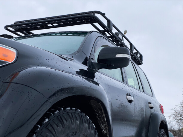 Toyota Land Cruiser J200 · Рестайлинг, 7 мест, 2014 г.