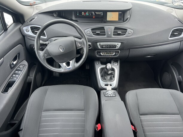 Renault Grand Scenic III · 2-й рестайлинг, 7 мест, 2016 г.