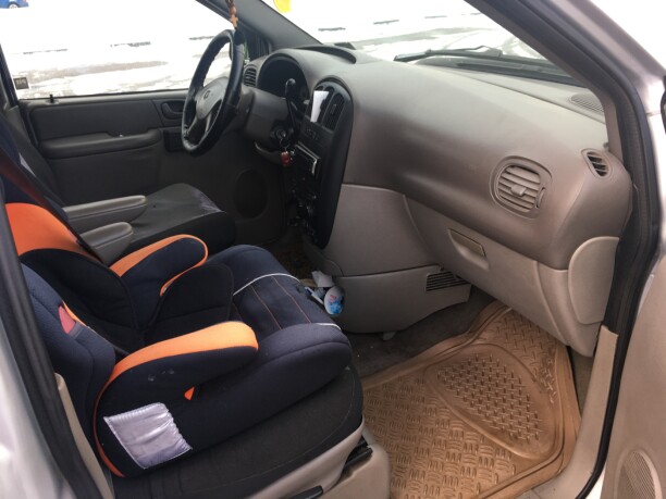 Dodge Grand Caravan IV, 7 мест, 2002 г.