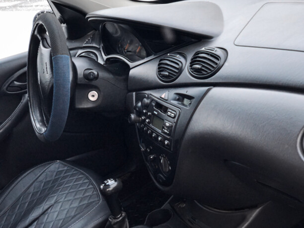 Ford Focus I · Рестайлинг, 2002 г.