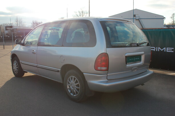 Dodge Caravan III, 7 мест, 2000 г.