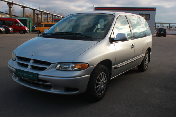 Dodge Caravan III, 7 мест, 2000 г.