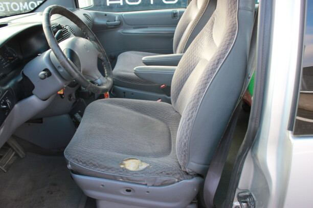 Dodge Caravan III, 7 мест, 2000 г.