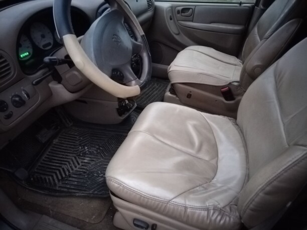 Dodge Grand Caravan IV, 7 мест, 2001 г.