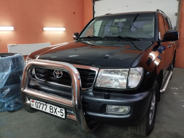 Toyota Land Cruiser J100 · Рестайлинг, 7 мест, 2004 г.