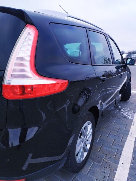 Renault Grand Scenic III · 2-й рестайлинг, 7 мест, 2015 г.