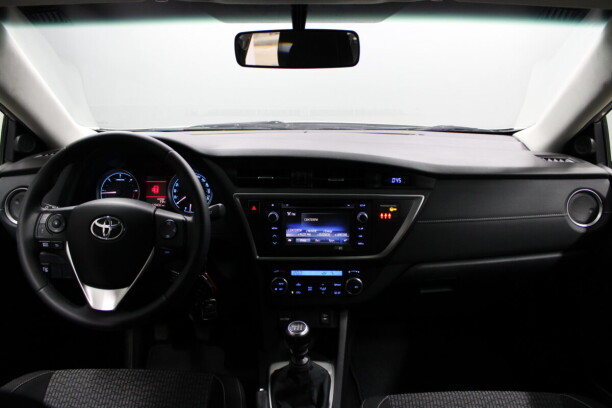Toyota Auris II (E180), 2014 г.
