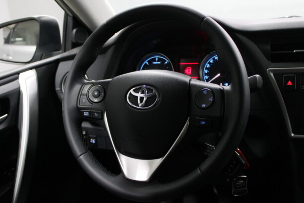 Toyota Auris II (E180), 2014 г.