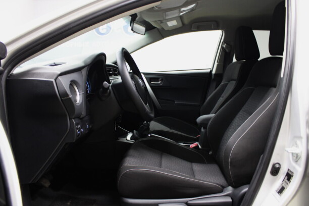 Toyota Auris II (E180), 2014 г.