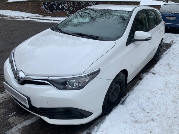 Toyota Auris II (E180) · Рестайлинг, 2017 г.