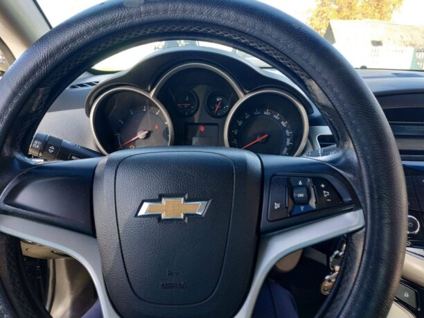 Chevrolet Cruze J300, 2011 г.