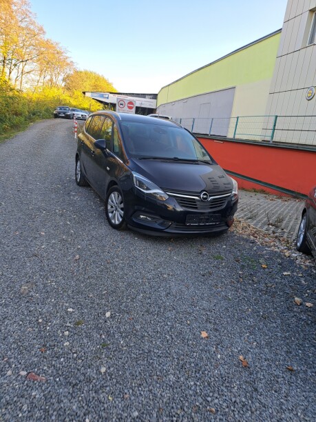 Opel Zafira C · Рестайлинг, 2018 г.