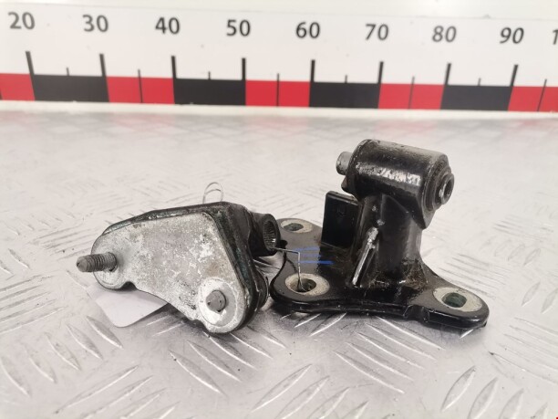 Петли правой передней двери для Mercedes-Benz GL-Класс X164 (Рестайлинг) 2009-2012