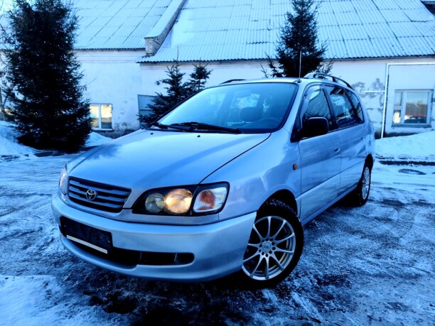 Toyota Picnic I, 7 мест, 1997 г.