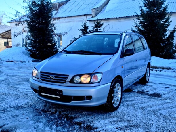 Toyota Picnic I, 7 мест, 1997 г.