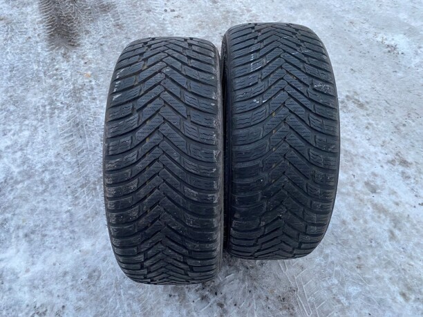 Легковые шины Nokian 225/45 R17 2 шт.