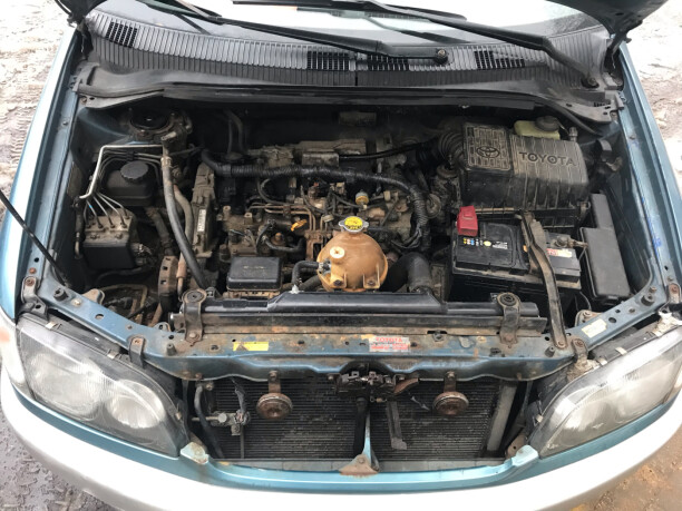 Toyota Picnic I, 7 мест, 1999 г.